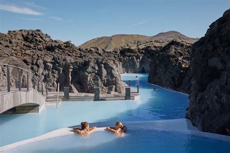 Blue lagoon health spa - Pre-booking your admission tickets is necessary for this famous spa in Iceland, as they only allow a limited number of visitors. In this way, they avoid a heavily crowded lagoon. However, regardless of the season and month it still gets busy during the day. The best time to visit the Blue Lagoon is in the evening or early morning.
